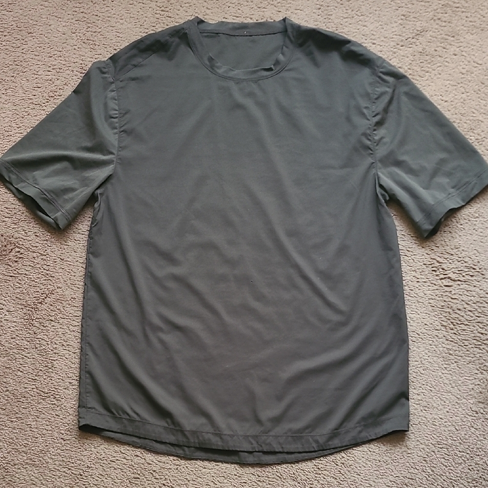 lululemon athletica Charcoal Short Sleeve Tee